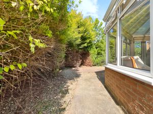 Photo 21- click for photo gallery